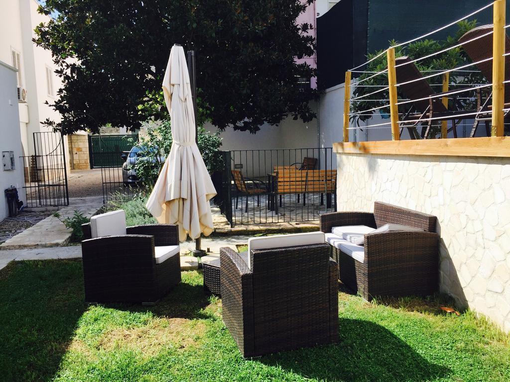 Hotel Il Giardino Di Flora Con Piscina à Lecce Extérieur photo
