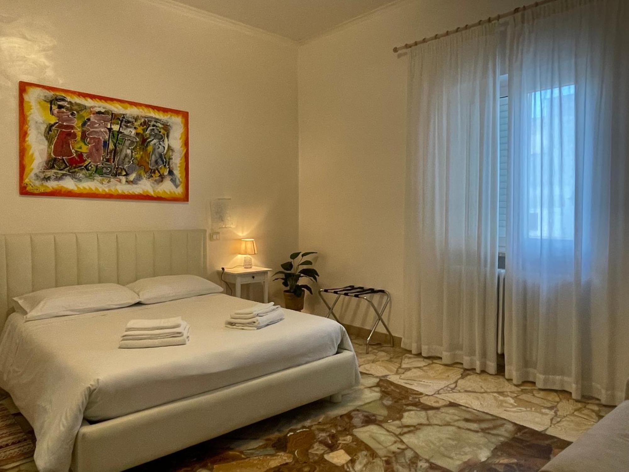 Hotel Il Giardino Di Flora Con Piscina à Lecce Extérieur photo